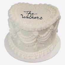 गैलरी व्यूवर में इमेज लोड करें, हार्ट विंटेज केक