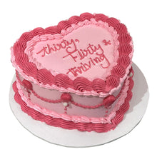 गैलरी व्यूवर में इमेज लोड करें, हार्ट विंटेज केक