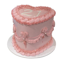 गैलरी व्यूवर में इमेज लोड करें, हार्ट विंटेज केक