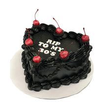 गैलरी व्यूवर में इमेज लोड करें, हार्ट विंटेज केक