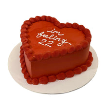 गैलरी व्यूवर में इमेज लोड करें, हार्ट विंटेज केक