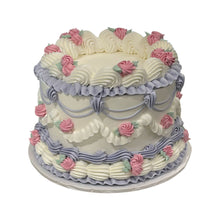 Load image into Gallery viewer, Vintage Round Style Cake
