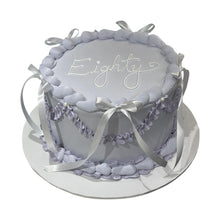 गैलरी व्यूवर में इमेज लोड करें, Vintage with Bow Ribbons Cake
