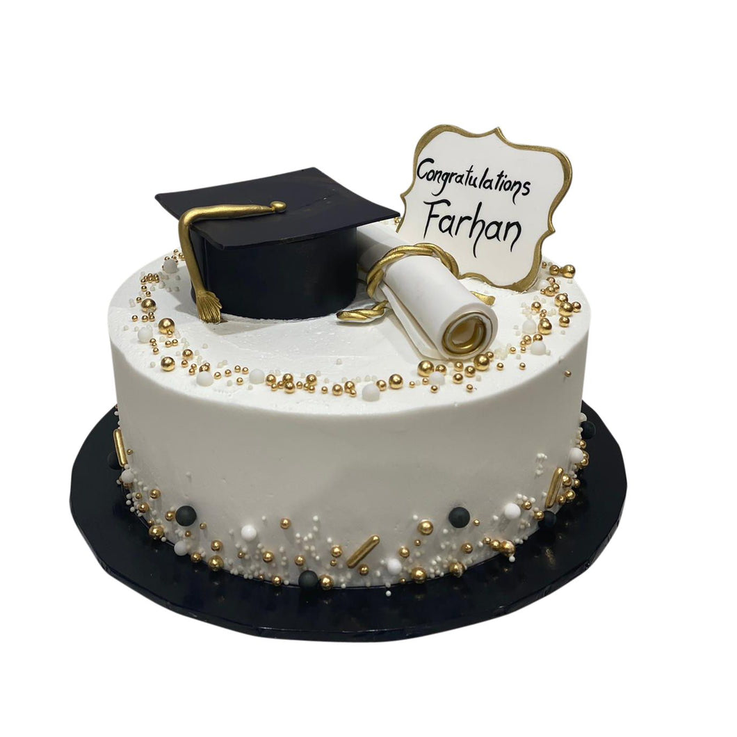 Graduation Theme Cake