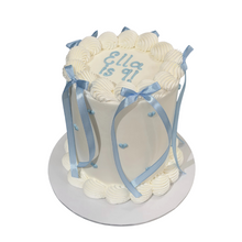 गैलरी व्यूवर में इमेज लोड करें, Vintage with Bow Ribbons Cake
