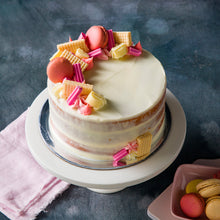 Load image into Gallery viewer, White Chocolate &amp; Strawberry Cake
