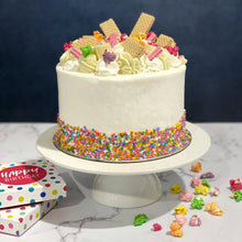 Load image into Gallery viewer, Milkshake Deluxe Cake
